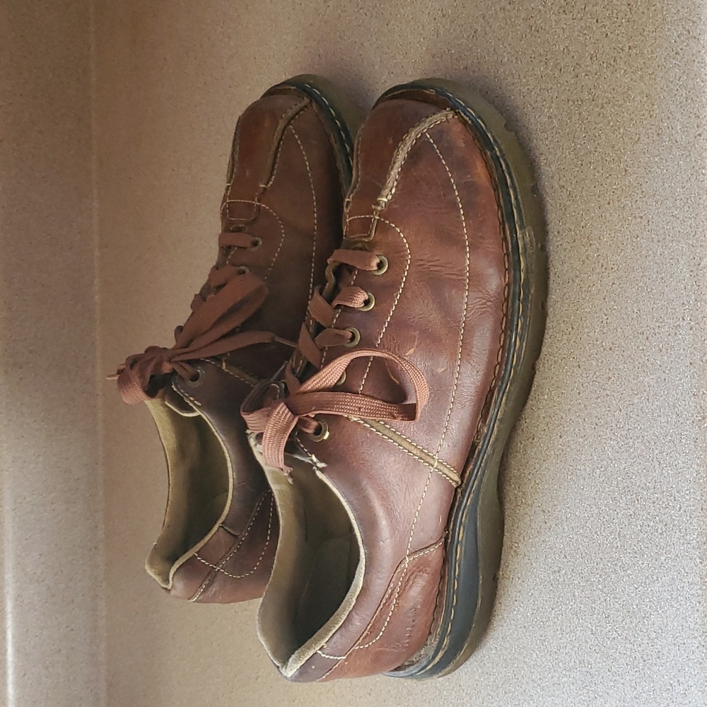 Dr Marten's size 12 brown leather shoes